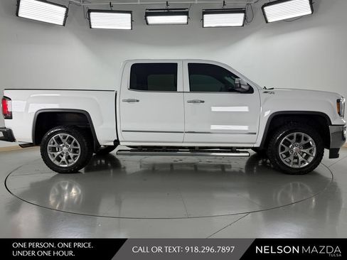 Used 2018 GMC Sierra 1500 SLT w/ Texas SLT Premium Package AWD/4WD image 5