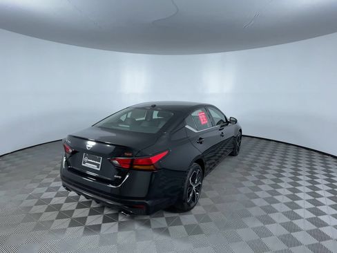 Used 2025 Nissan Altima 2.5 SR AWD/4WD image 8