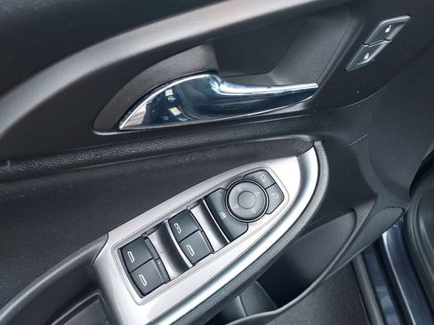 Used 2023 Chevrolet Malibu LT FWD image 19