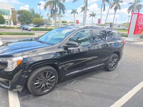 Used 2022 GMC Terrain Denali w/ Black Diamond Edition AWD/4WD image 2