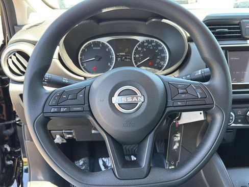 Used 2025 Nissan Versa S w/ S Plus Package FWD image 19
