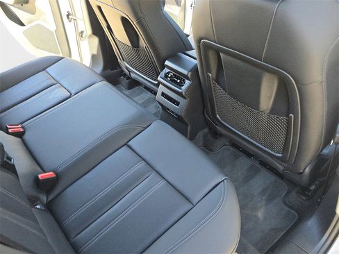 Used 2025 Audi Q6 e-tron Premium Plus w/ Premium Plus image 13