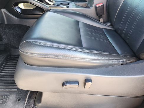 Used 2022 Nissan Frontier PRO-4X w/ Pro-4X Premium Package image 59