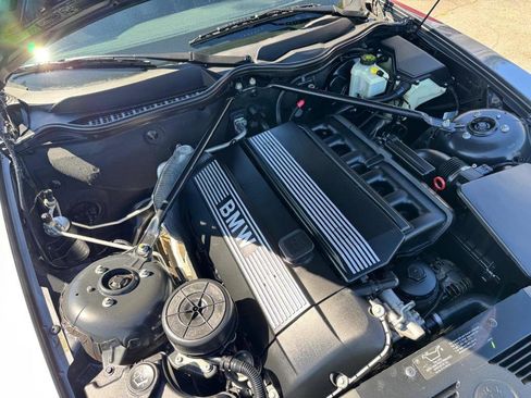 Used 2004 BMW Z4 2.5i image 21