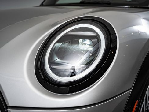 Certified 2026 MINI Cooper 4-Door Hardtop FWD image 15