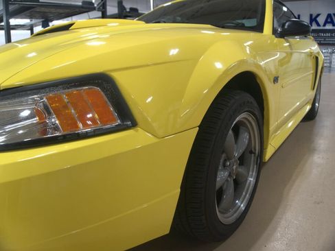Used 2001 Ford Mustang GT RWD image 12