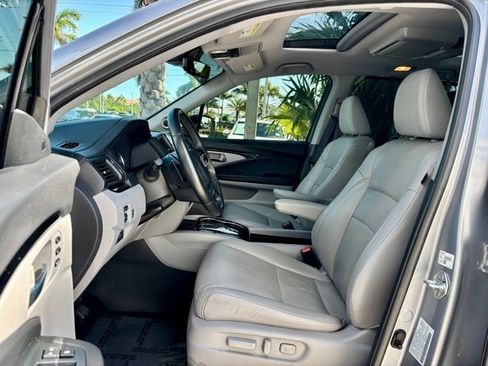 Certified 2022 Honda Pilot Elite image 8