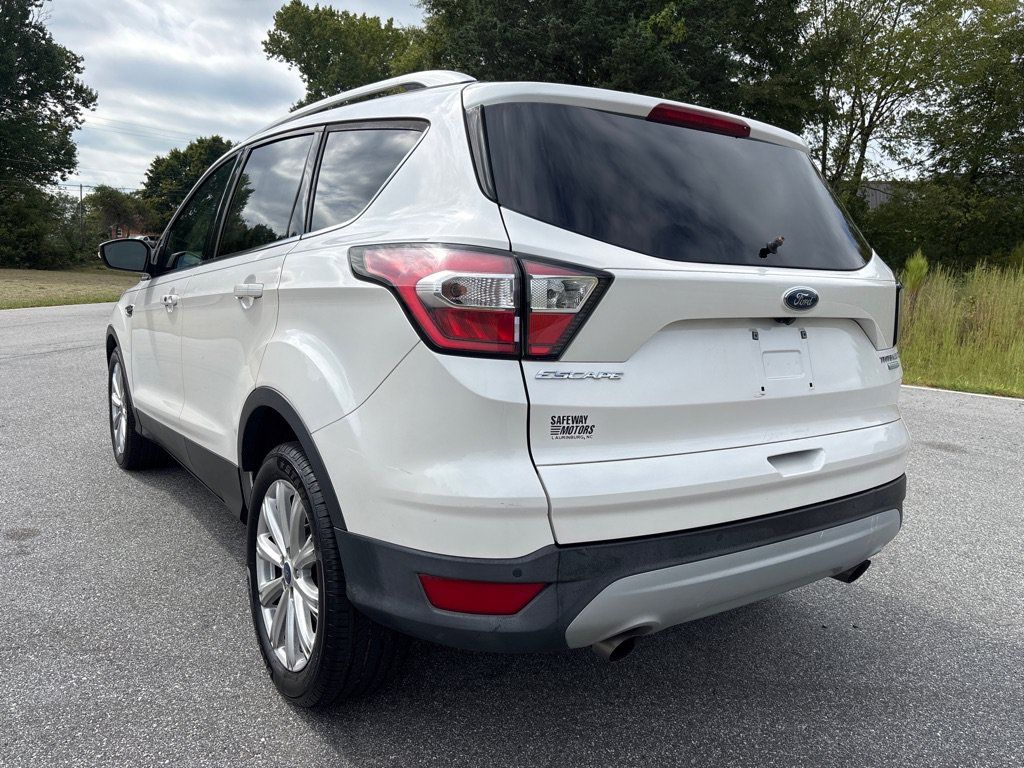 Used 2017 Ford Escape Titanium FWD image 3