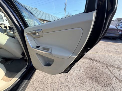 Used 2010 Volvo XC60 3.2 image 16