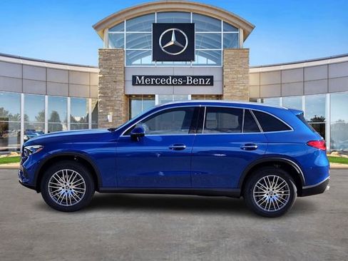 New 2026 Mercedes-Benz GLC 300 4MATIC image 2