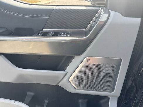 Used 2022 Ford F150 Limited AWD/4WD image 11