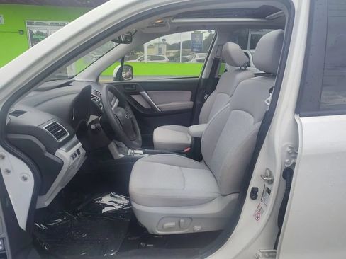 Used 2016 Subaru Forester 2.5i Premium w/ All-Weather Package AWD/4WD image 21