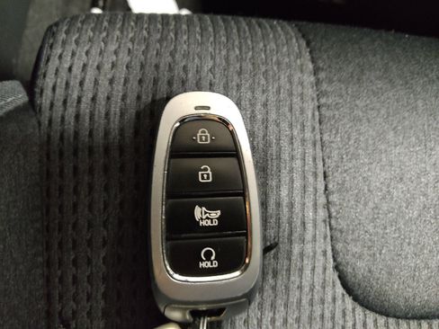 Used 2022 Hyundai Santa Fe SEL image 32