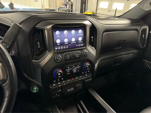 Used 2019 Chevrolet Silverado 1500 LTZ w/ LTZ Premium Package image 18