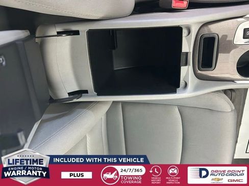 Used 2024 Chevrolet Malibu LT image 29