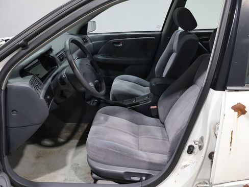 Used 2001 Toyota Camry LE image 11