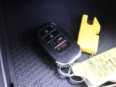 Certified 2024 Honda Accord EX image 22