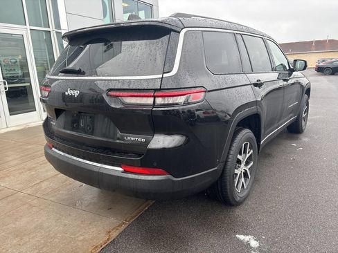 Used 2023 Jeep Grand Cherokee L Limited AWD/4WD image 12