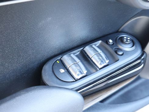 Used 2022 MINI Cooper S w/ Premium Package image 15