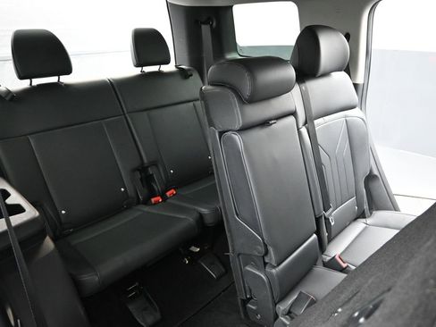 Used 2024 Hyundai Santa Fe SEL image 28