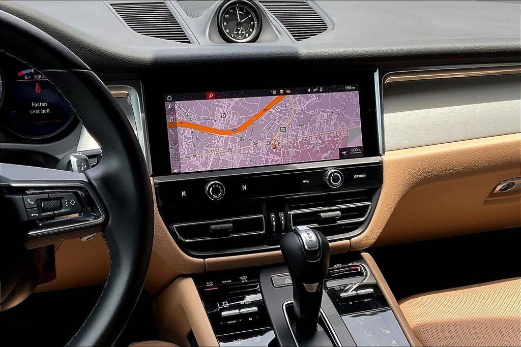 Used 2022 Porsche Macan S AWD/4WD image 9