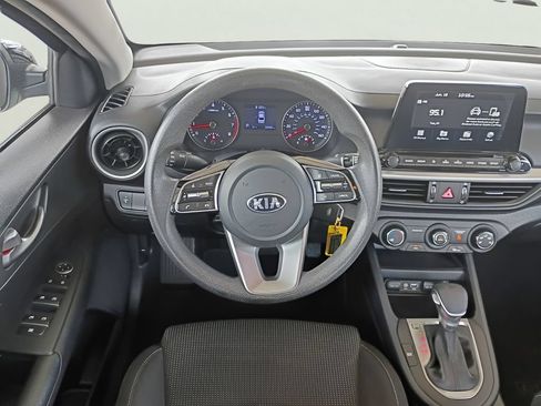 Used 2021 Kia Forte LXS FWD image 4
