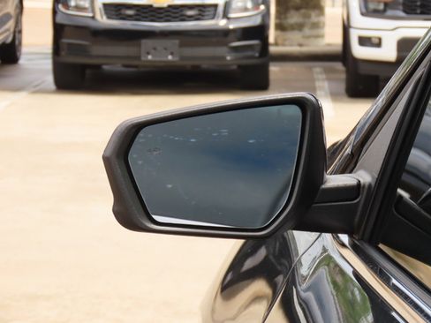 Used 2020 Chevrolet Equinox LT image 19