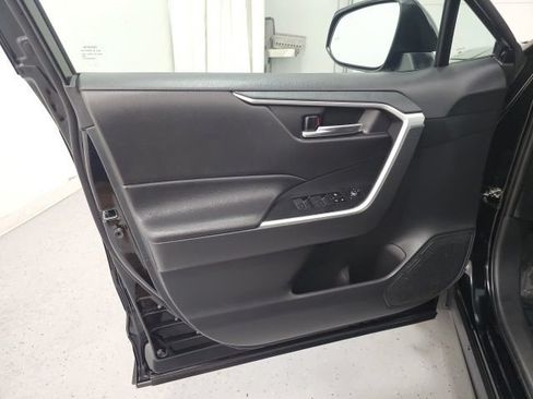 Used 2024 Toyota RAV4 XLE w/ Convenience Package AWD/4WD image 12