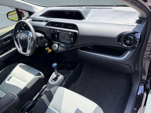 Used 2016 Toyota Prius C Persona Series FWD image 28