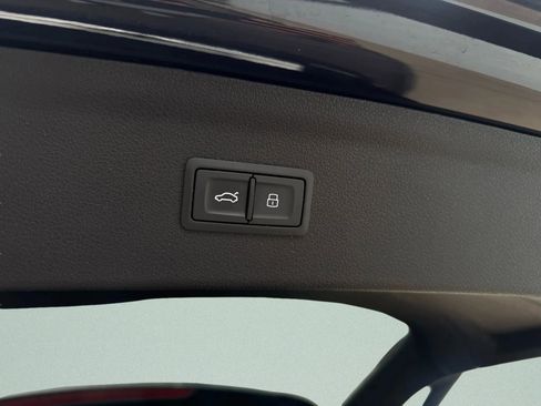 Used 2018 Audi Q3 2.0T Premium Plus w/ Premium Plus Package image 29