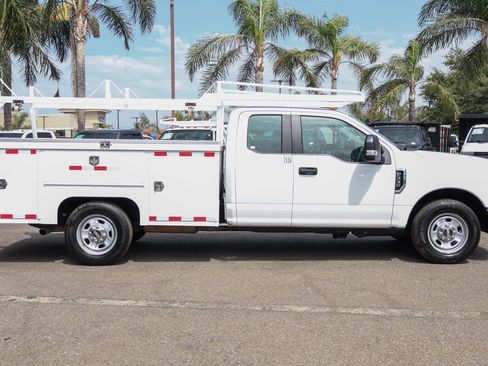 Used 2018 Ford F350 XL w/ Power Equipment Group image 10