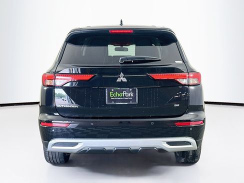 Used 2024 Mitsubishi Outlander SE FWD image 7