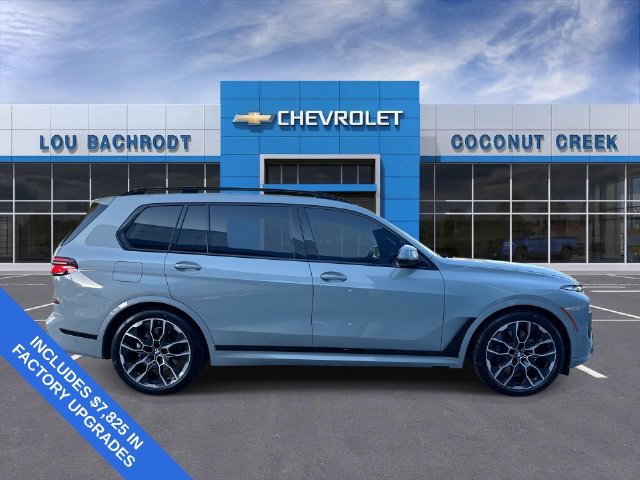 Used 2026 BMW X7 xDrive40i w/ M Sport Package AWD/4WD image 9