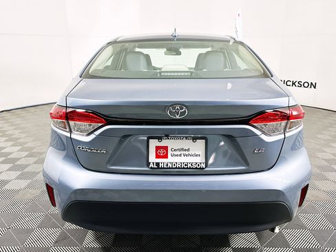 Certified 2025 Toyota Corolla LE image 4