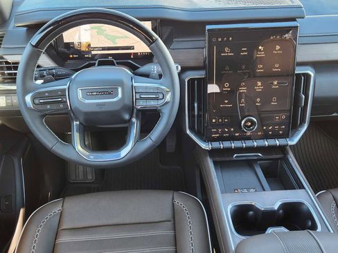 New 2026 GMC Acadia Denali Ultimate w/ LPO, All-Weather Package AWD/4WD image 12