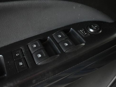 Used 2017 Chevrolet Colorado Z71 AWD/4WD image 13