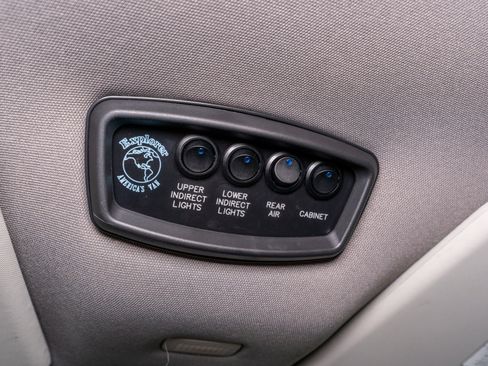 Used 2015 Ford Transit 150 130 Low Roof w/ Exterior Upgrade Package RWD image 37