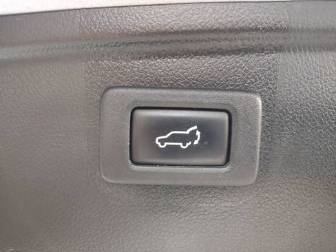 Used 2015 Subaru Outback 2.5i Limited AWD/4WD image 18