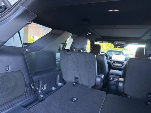New 2026 Ford Explorer ST-Line w/ ST-Line Street Pack AWD/4WD image 10