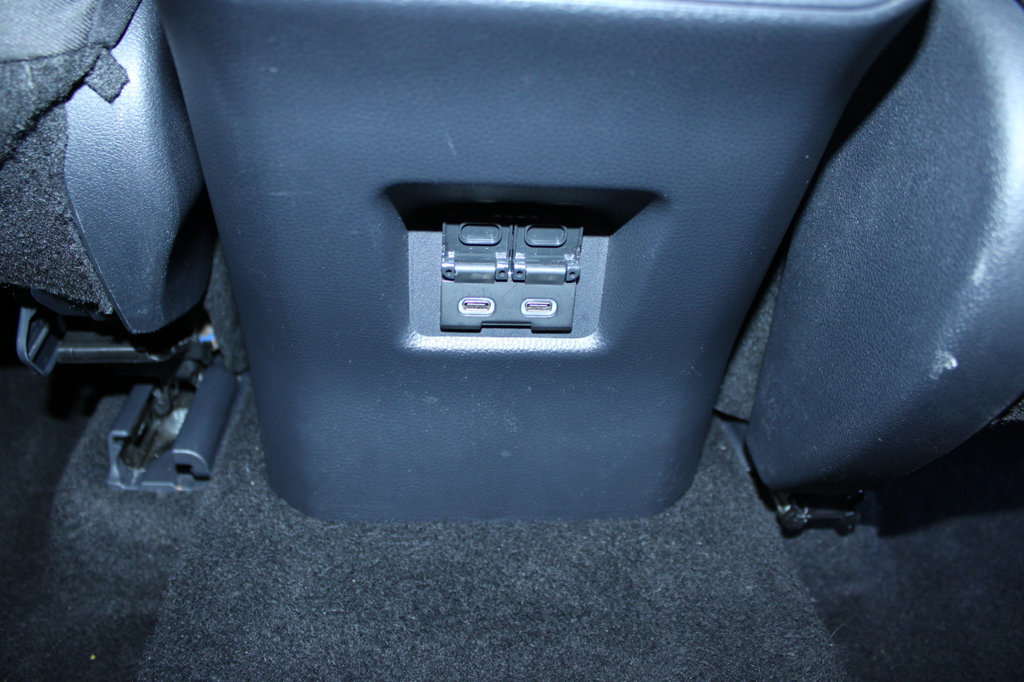 Used 2025 Toyota RAV4 XLE FWD image 20