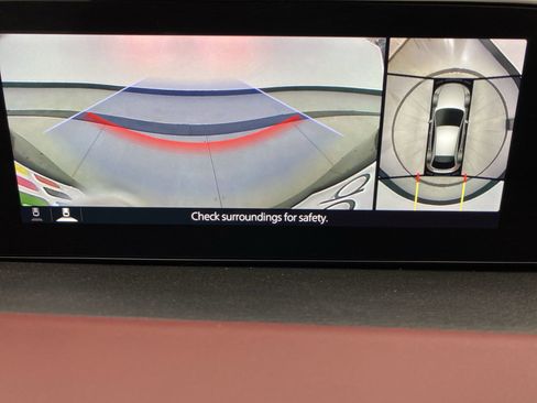 Used 2021 MAZDA MAZDA3 Hatchback w/Premium Plus Pkg image 16