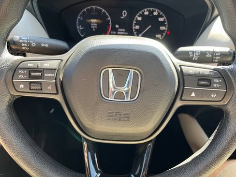 Certified 2025 Honda HR-V LX image 23