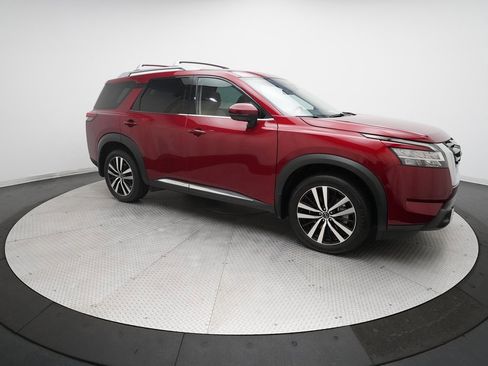 Certified 2024 Nissan Pathfinder Platinum w/ Cargo Package image 13