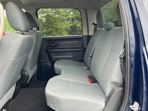 Used 2017 RAM 1500 Express AWD/4WD image 21