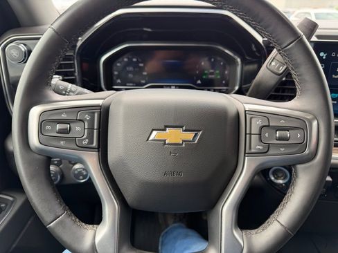 Used 2024 Chevrolet Silverado 1500 LT image 12
