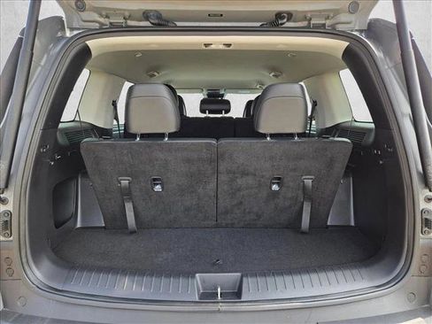 Used 2025 Hyundai Santa Fe SEL FWD image 6