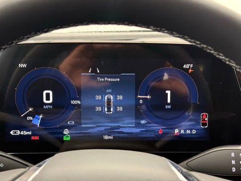 New 2026 Chevrolet Equinox EV LT image 32