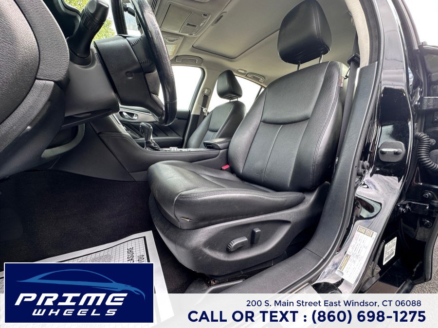 Used 2015 INFINITI Q50 AWD w/ Moonroof Package image 10
