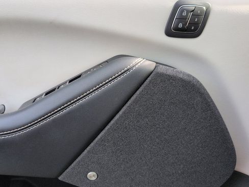 Used 2022 Ford Mustang Mach-E Premium image 9