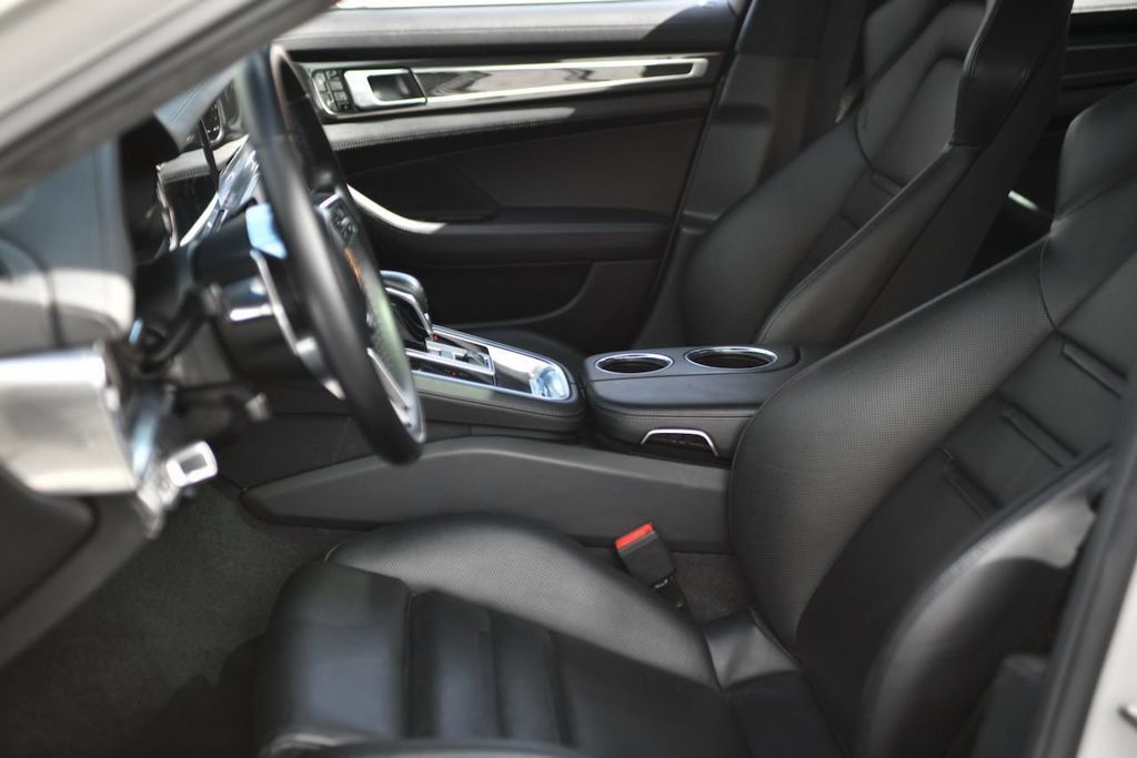 Used 2018 Porsche Panamera Turbo S AWD/4WD image 29